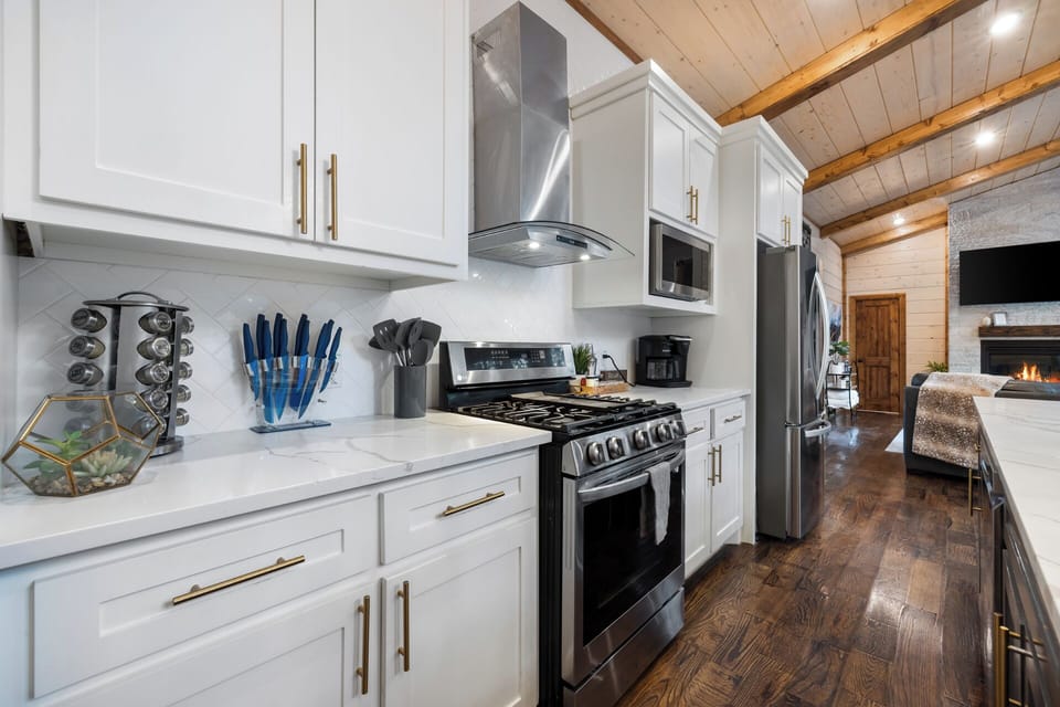 Kitchen is fully equipped!