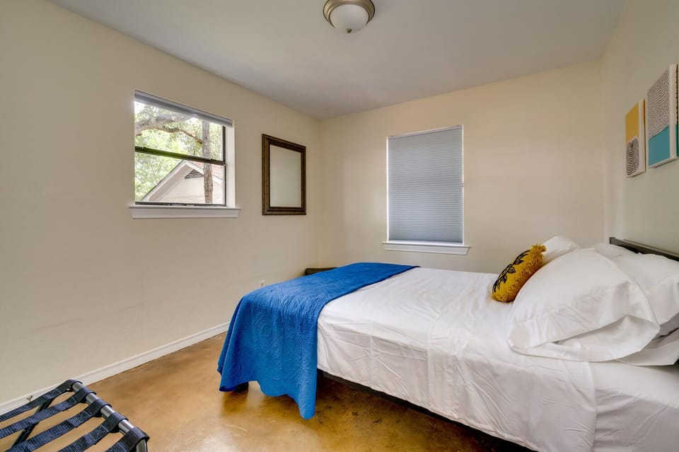 Queen Bedroom