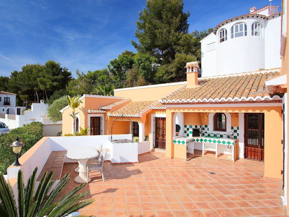 Building, Property, House, Home, Real Estate, Estate, Residential Area, Town, Villa, Facade