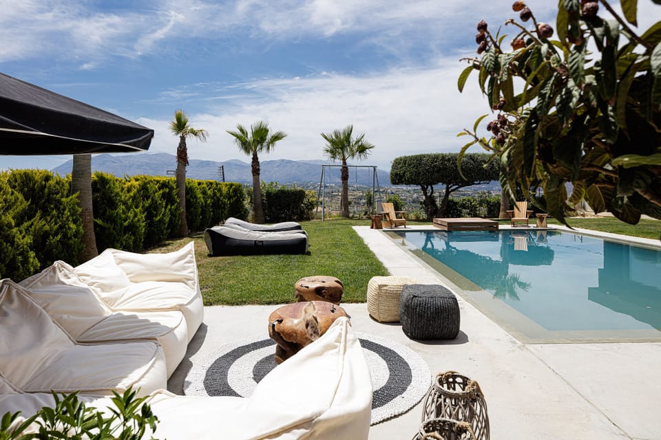 Design led outdoor lounge area 