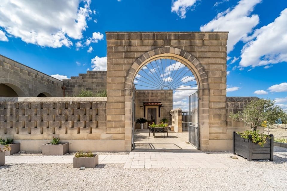 Entry to the villa. 