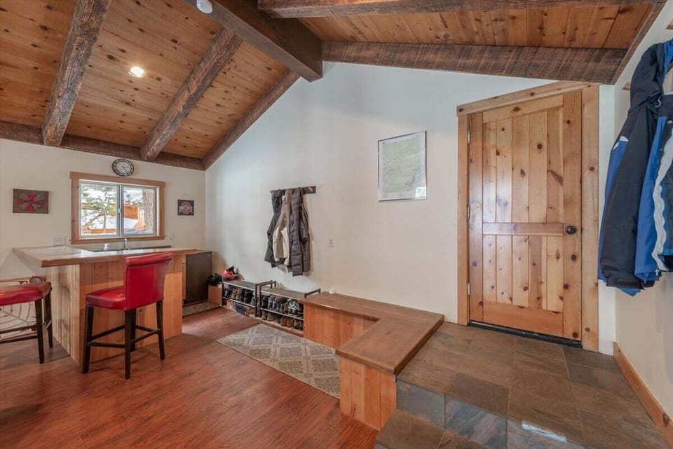 Lower Floor/Garage Entrance