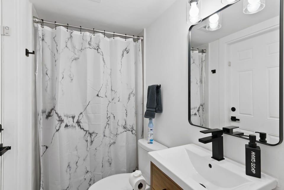 Bathroom 1 Attached to King Bedroom