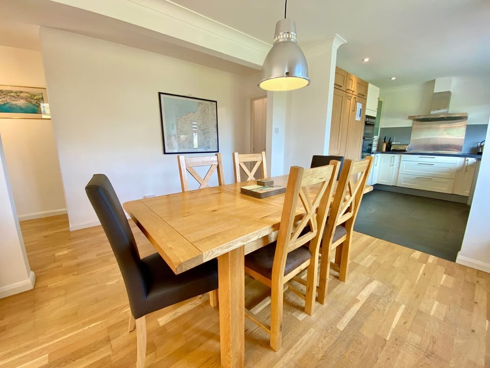 Dining room/ Kitchen