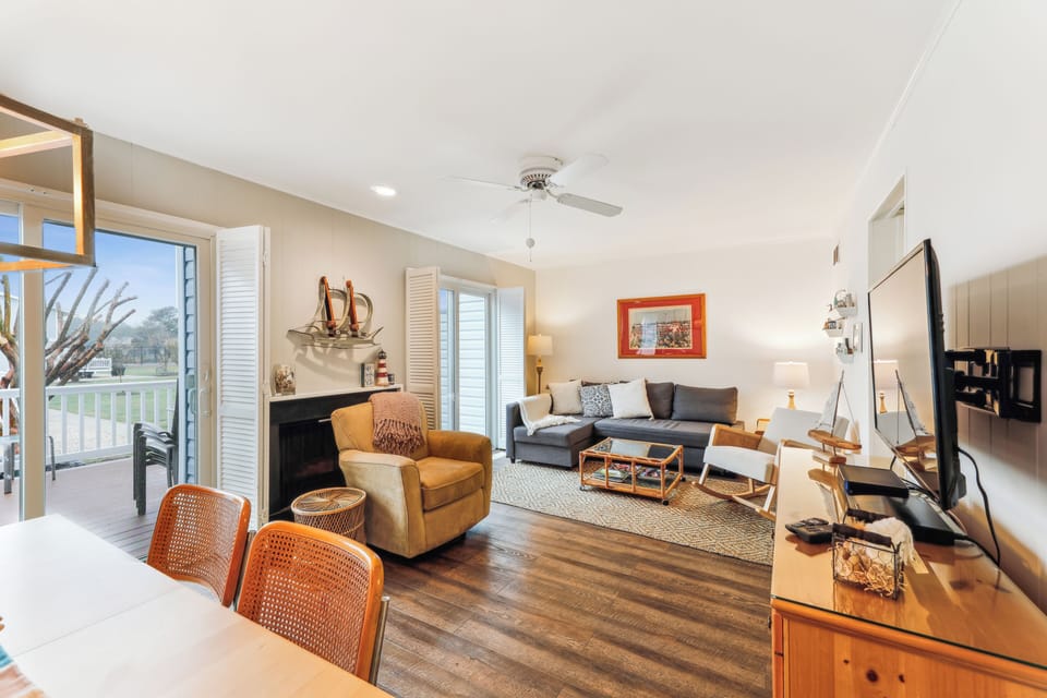 Main Level,Dining Area,