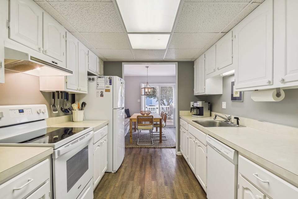 Main Level,Kitchen,