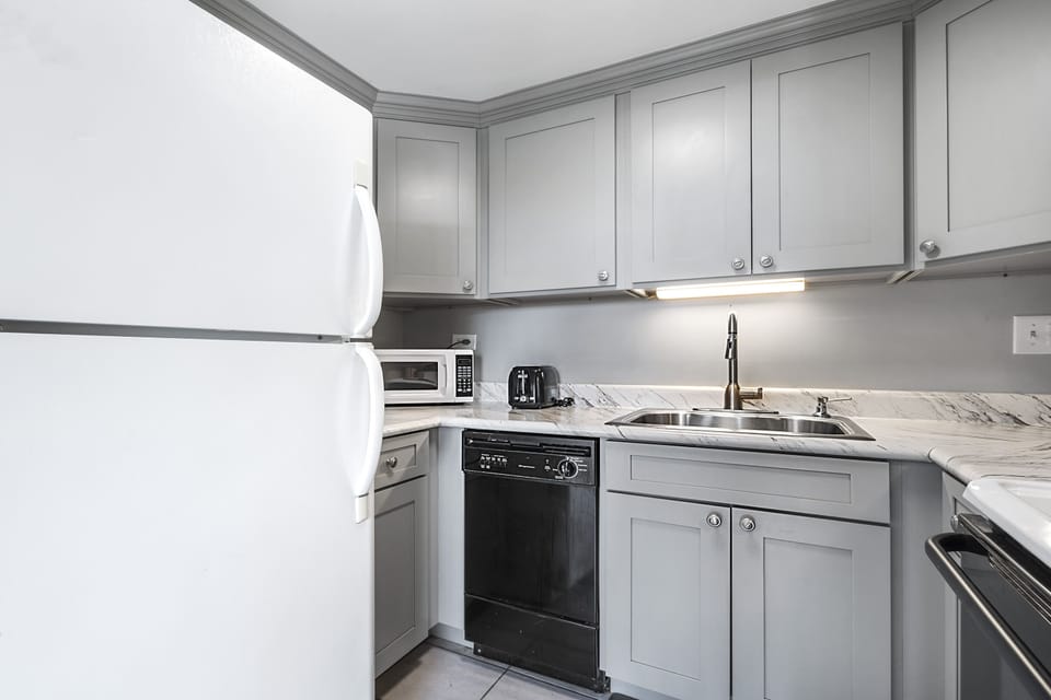 Fully Equipped Kitchen!!