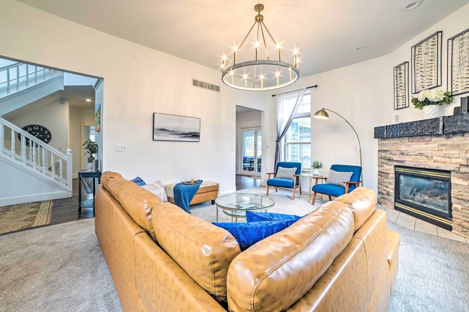 Bellaire Vacation Rental | 5BR | 4.5BA | 3,560 Sq Ft | Stairs Required