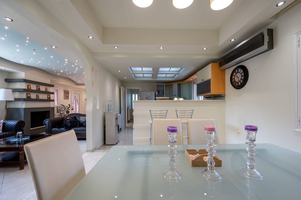 Amina villa Agios Nikoloas Crete: Dining Room