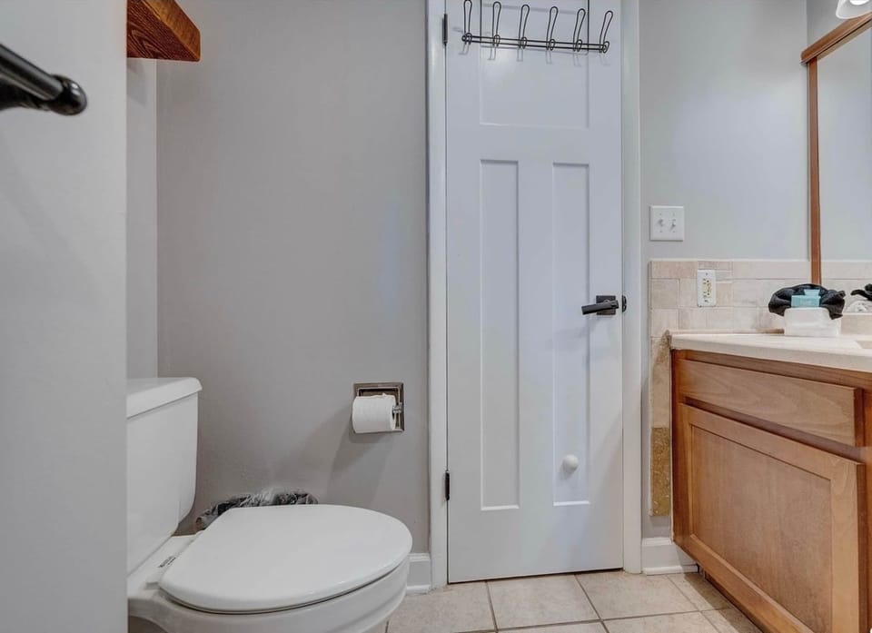 Bathroom Toilet and Vanity