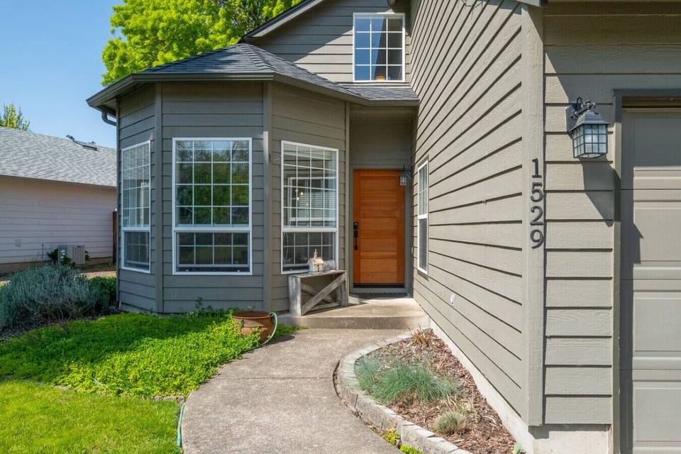 Arrive at a welcoming exterior with a clear path to the front entrance.