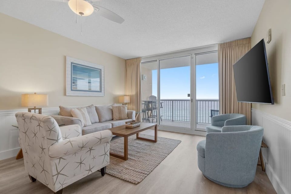 Living room area with queen sofa bed