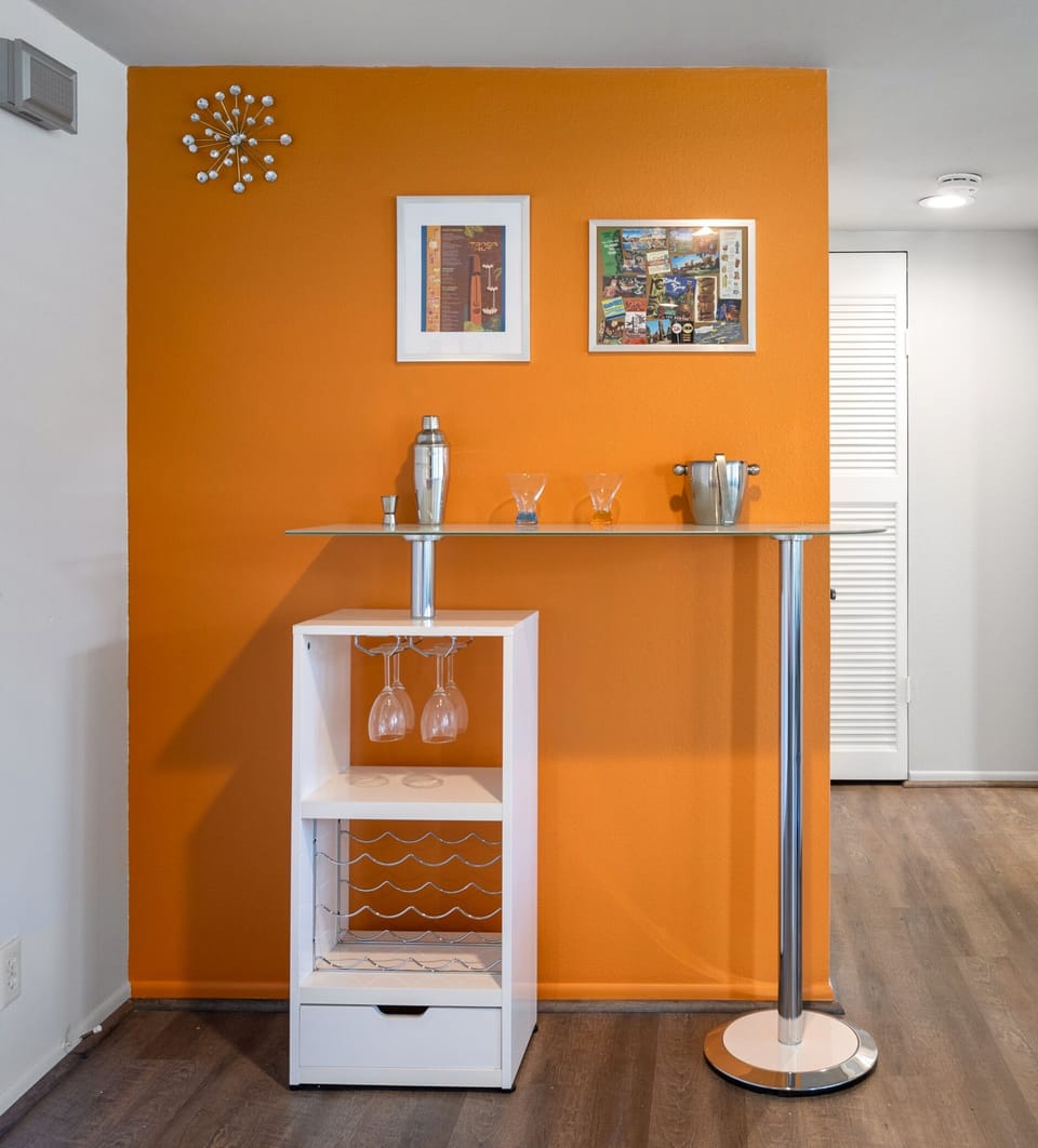 Enjoy Mixing Cocktails for Family/Friends