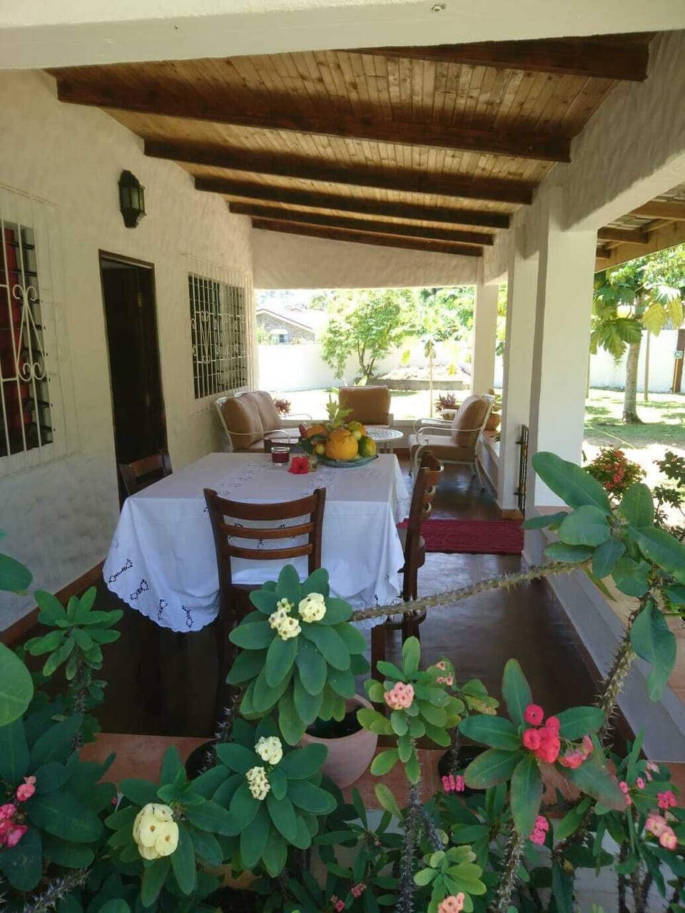 Outdoor dining