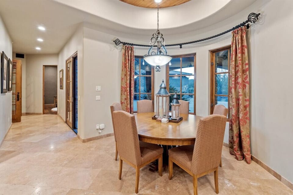 Breakfast nook