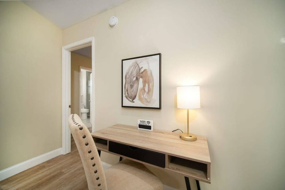 This compact workspace exudes simplicity and functionality.