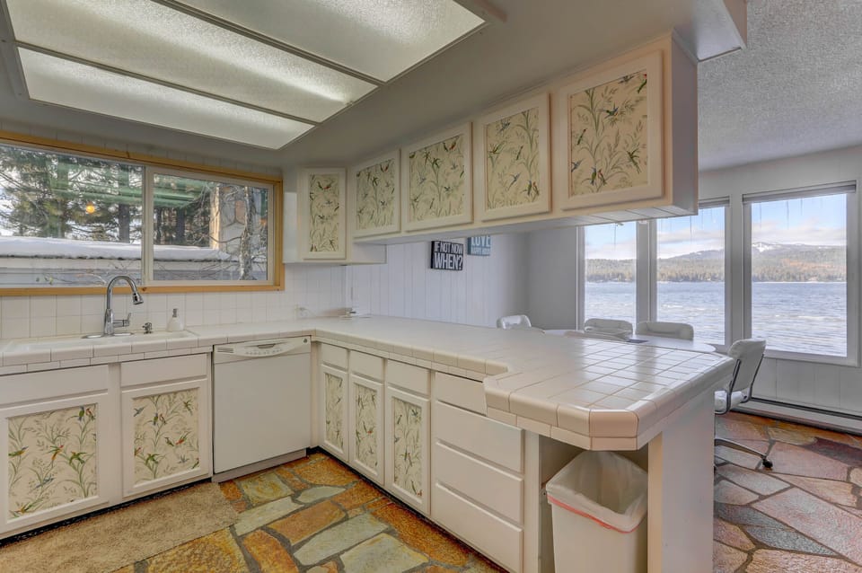 Kitchen Counter Space