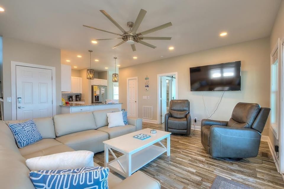Living Room 
GW 6.15.24