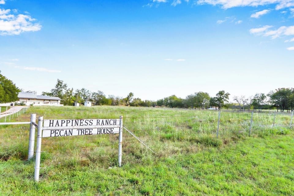 Welcome to Pecan Tree House at Happiness Ranch