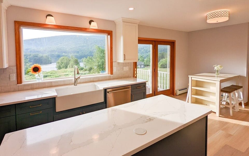 Kitchen views, and seating for 4
