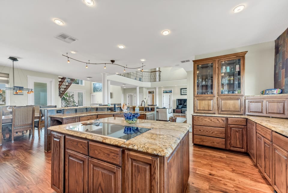 Full Kitchen - A Chef's Dream - Second Floor