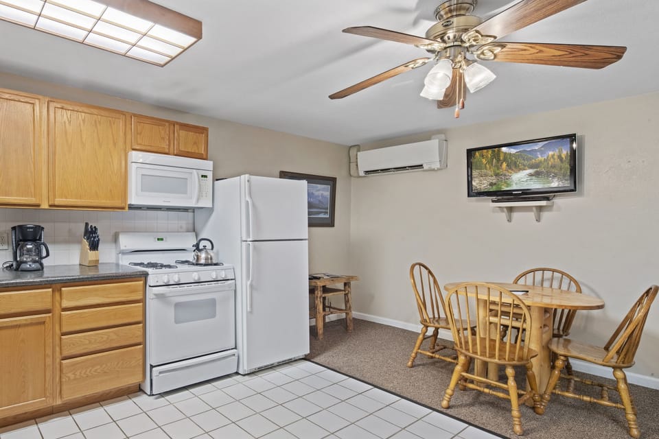 Kitchen and dining area