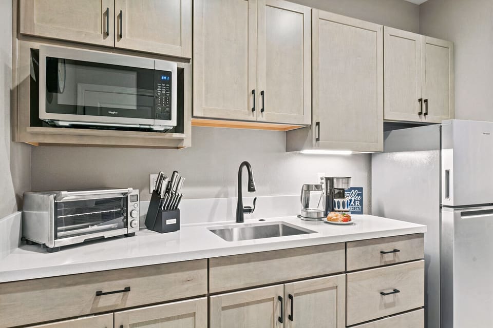 Whip up delicious meals with ease using smart oven, hot plate, and more