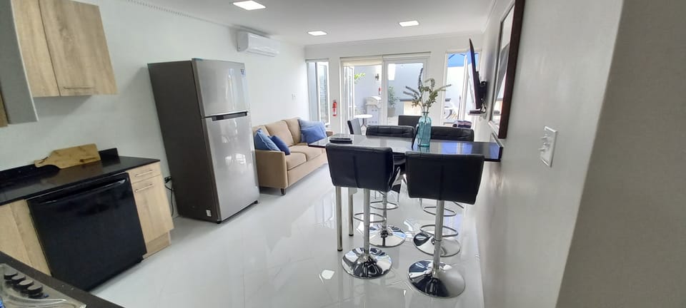 TURTUGA LIVING ROOM