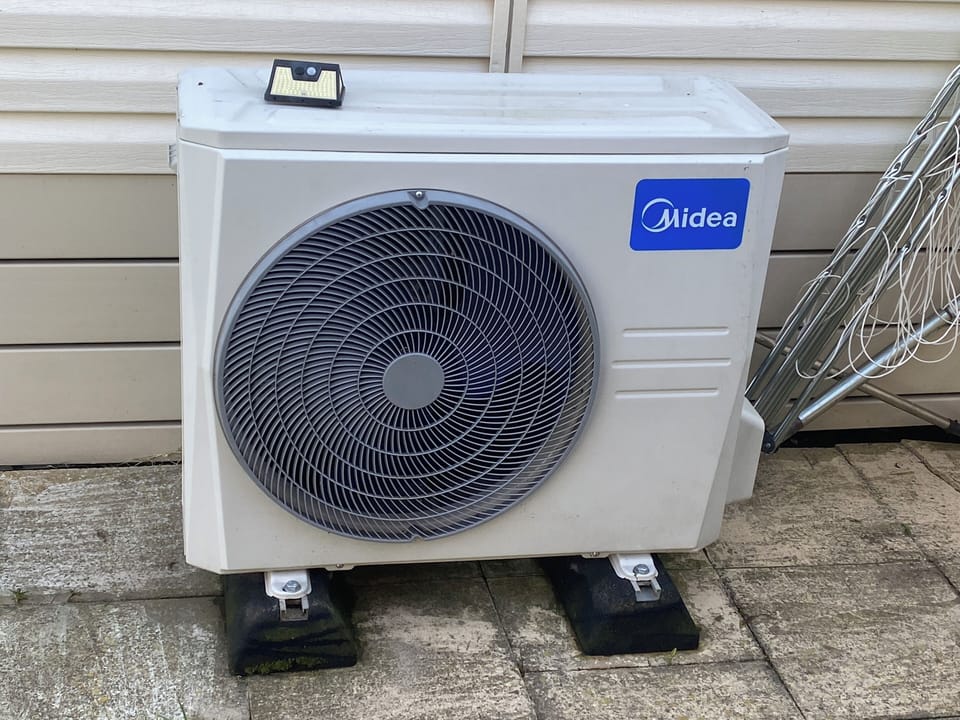 Air conditioning unit