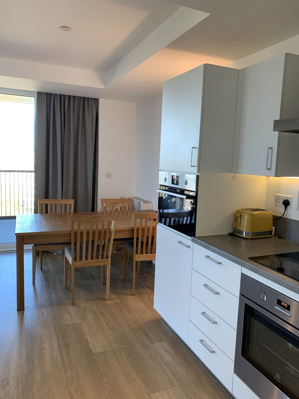 Conventional stove, oven, microwave, toaster, dishwasher, filter and Nespresso.