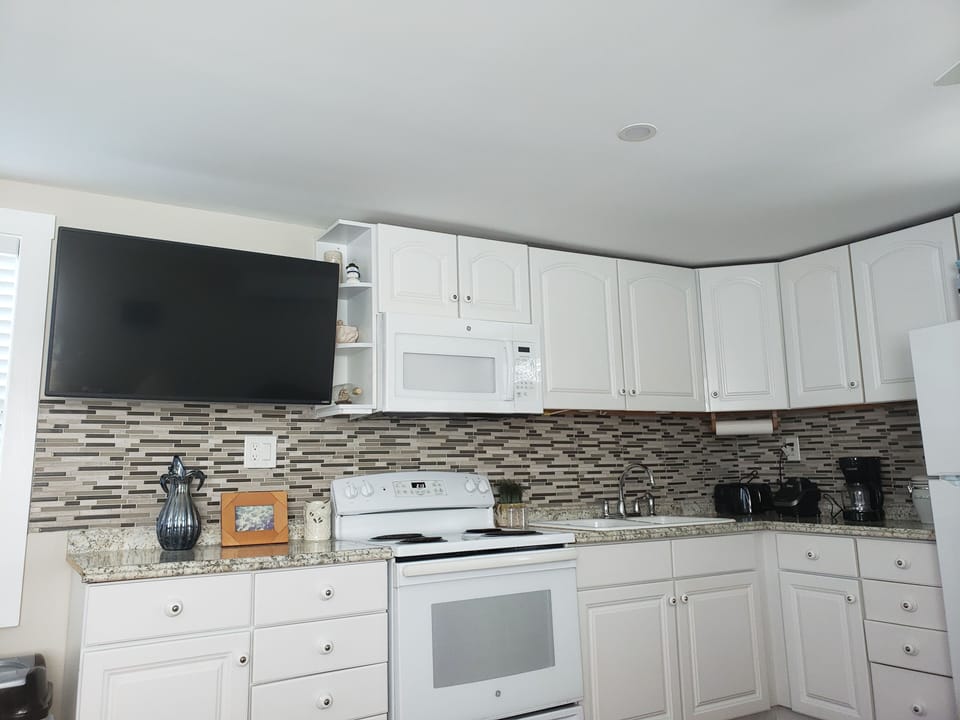 Fully appointed kitchen