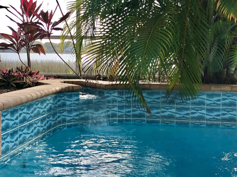 Water fall is small but peaceful. 
