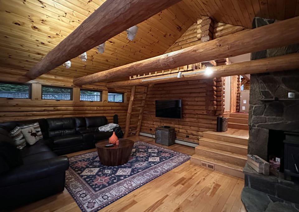 log home near ski mountains Okemo and other Vermont mountains