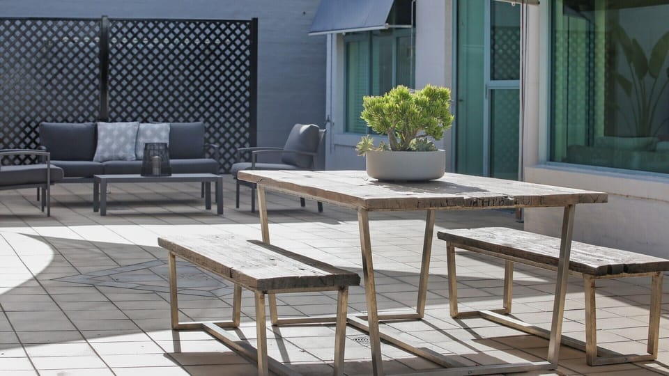 Outdoor dining