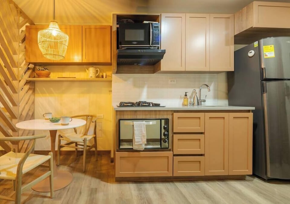 Fully equipped kitchen with everything you need for a great stay // Cocina completamente equipada para cocinar y disfrutar de cualquier antojo gourmet