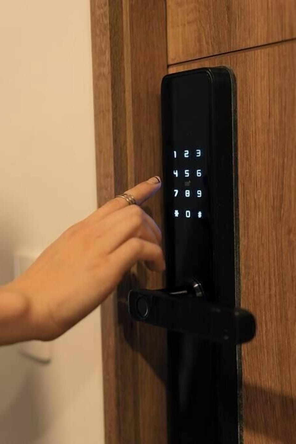 Unique, Completely safe and Personalized Access. No carrying keys around! // Clave única, segura y personalizada. Sin necesidad de llevar llaves!