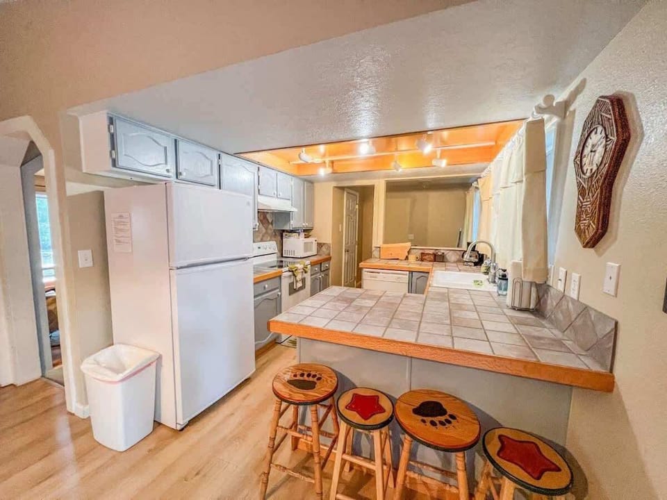 Open kitchen with everything you need