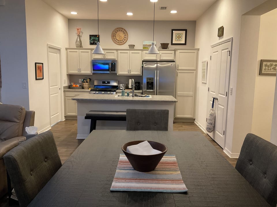 Kitchen/Dining Area