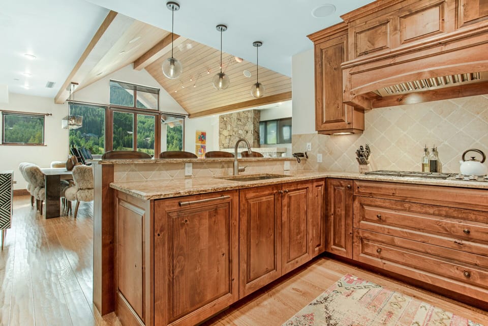 Gas Range with Hood