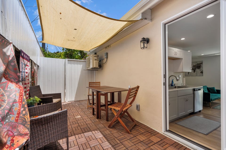 Outdoor dining