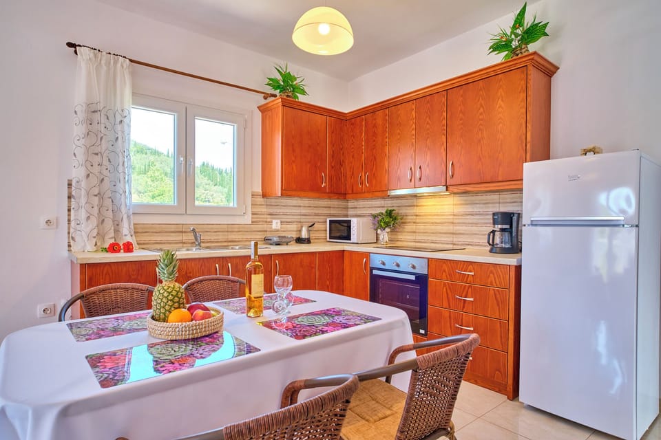 Stacys Apartment 3 near Sidari-Kitchen and Dining Area 