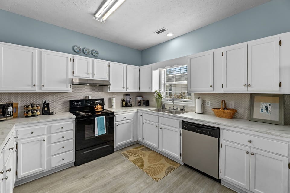 Experience the convenience of a fully equipped kitchen