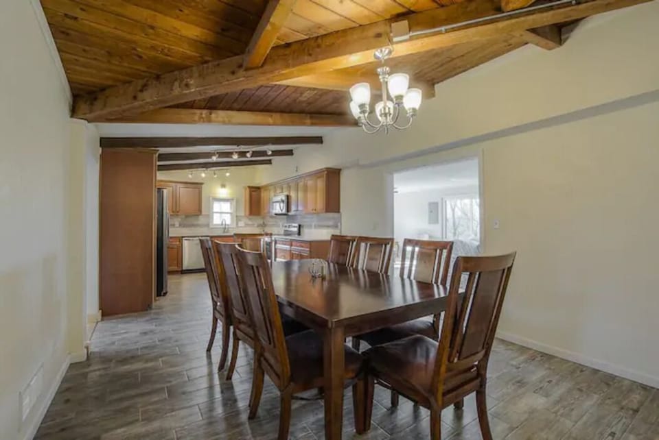 Spacious dining and kitchen area!