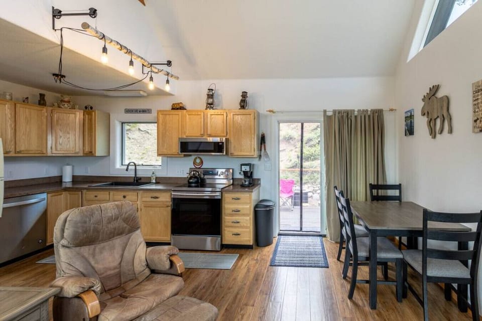 Kitchen with a dining table