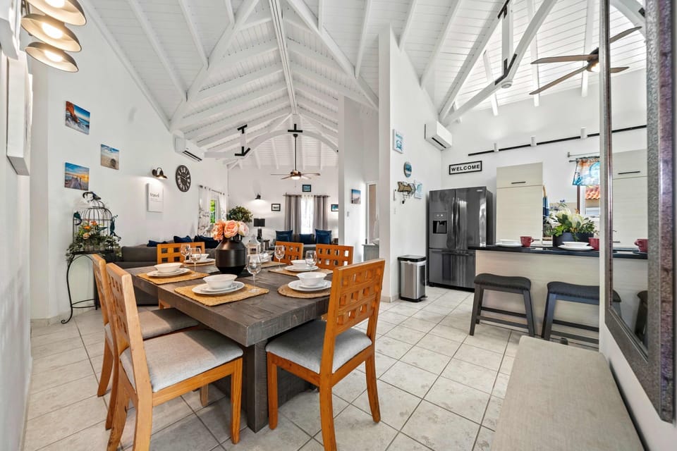 dining area of the 2BR Home in Noord Aruba - Beautiful window facing dining area of the house