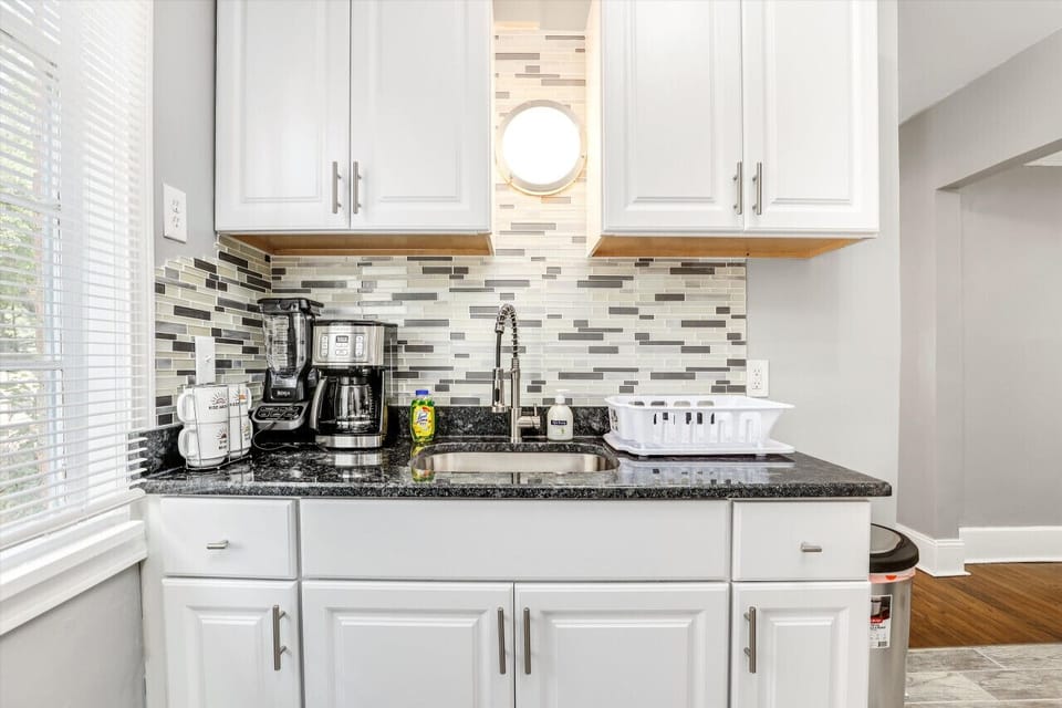You will quickly forget about your kitchen amenities once you set your sights on our modern cooking appliances.
