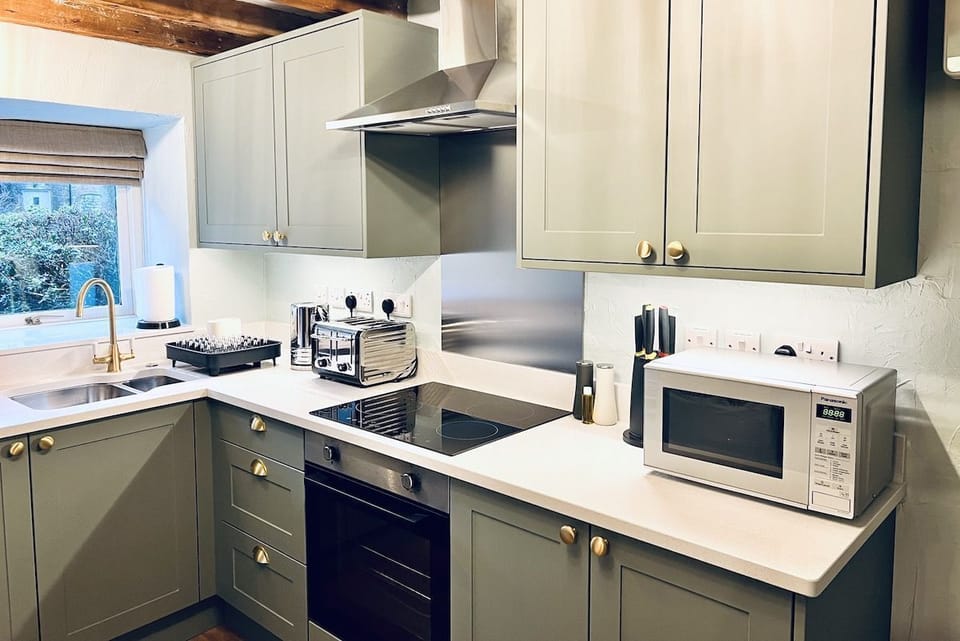 Mycock Cottage newly installed kitchen December 2023