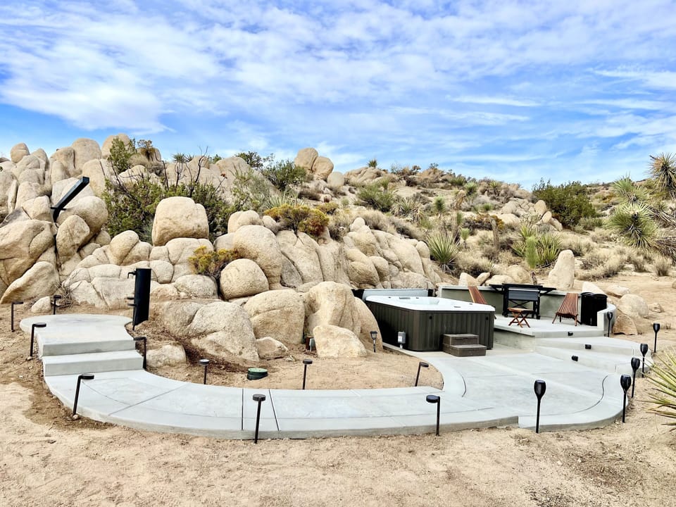 Completely private backyard with unbelievable views of the stars inside the spa