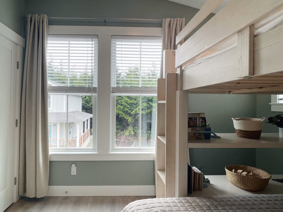 Lots of bright, natural light