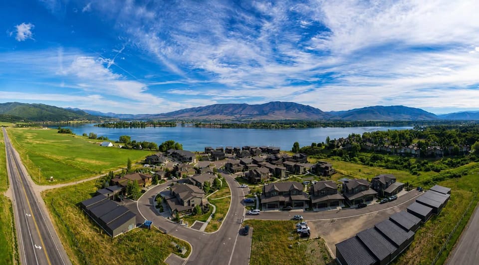 The home is located on the edge of the Pineview Reservoir.